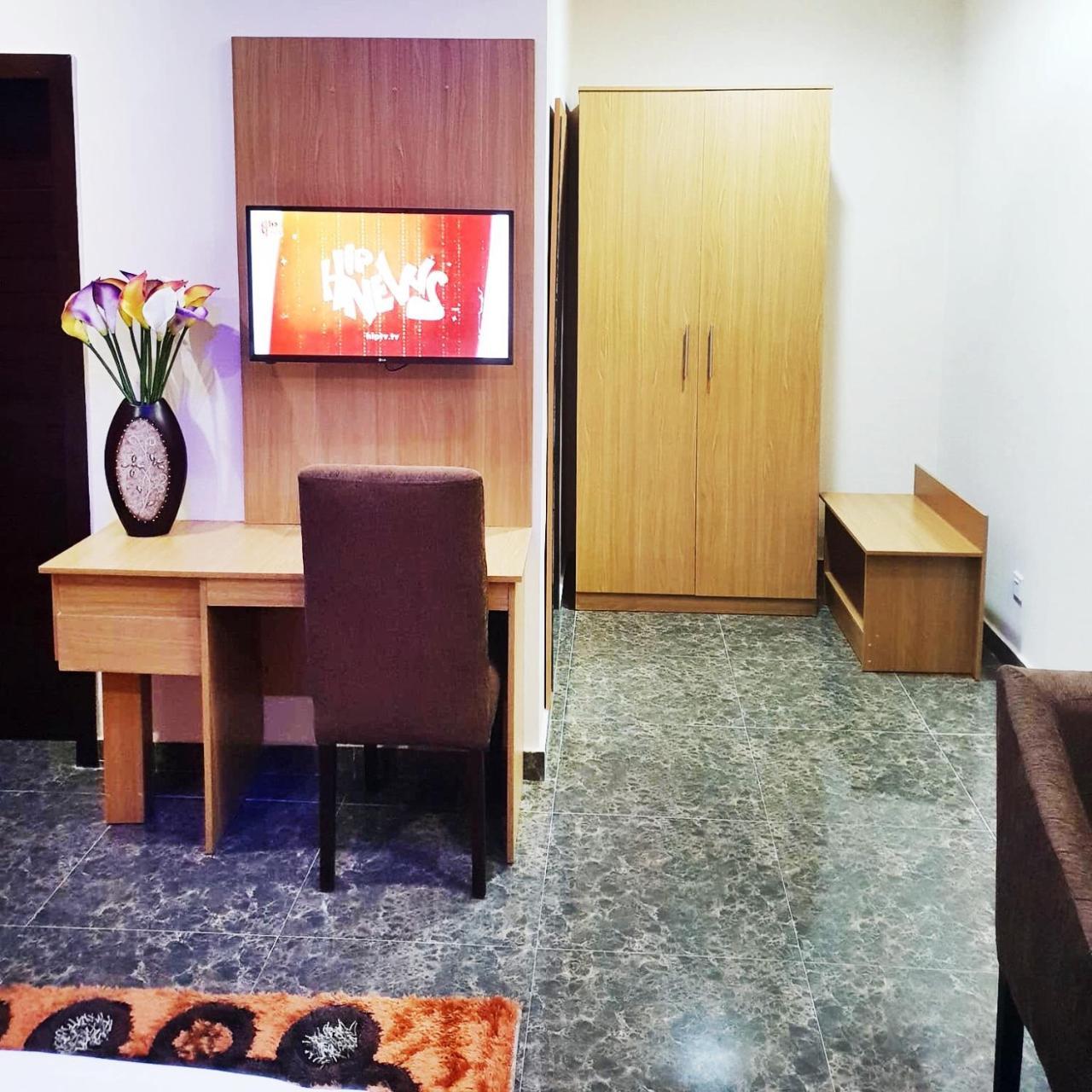 Fawzy Hotel Ibadan Dış mekan fotoğraf