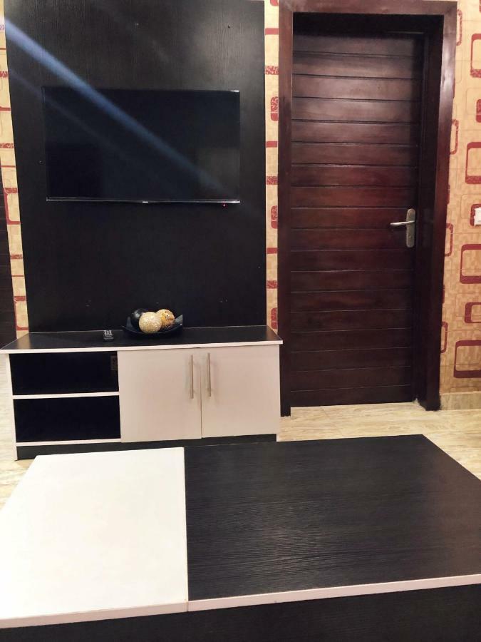 Fawzy Hotel Ibadan Dış mekan fotoğraf